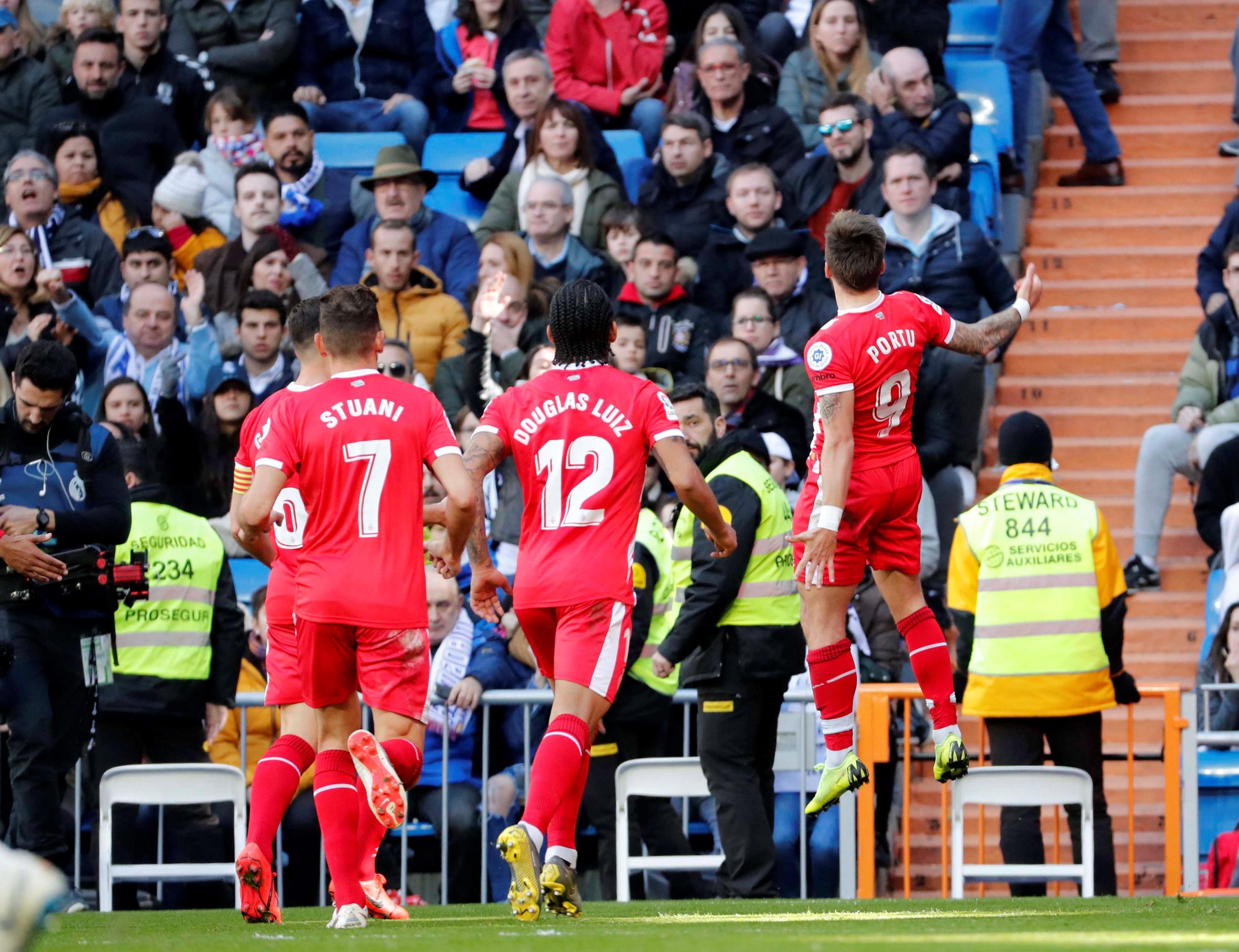 年轻才俊 年轻才俊